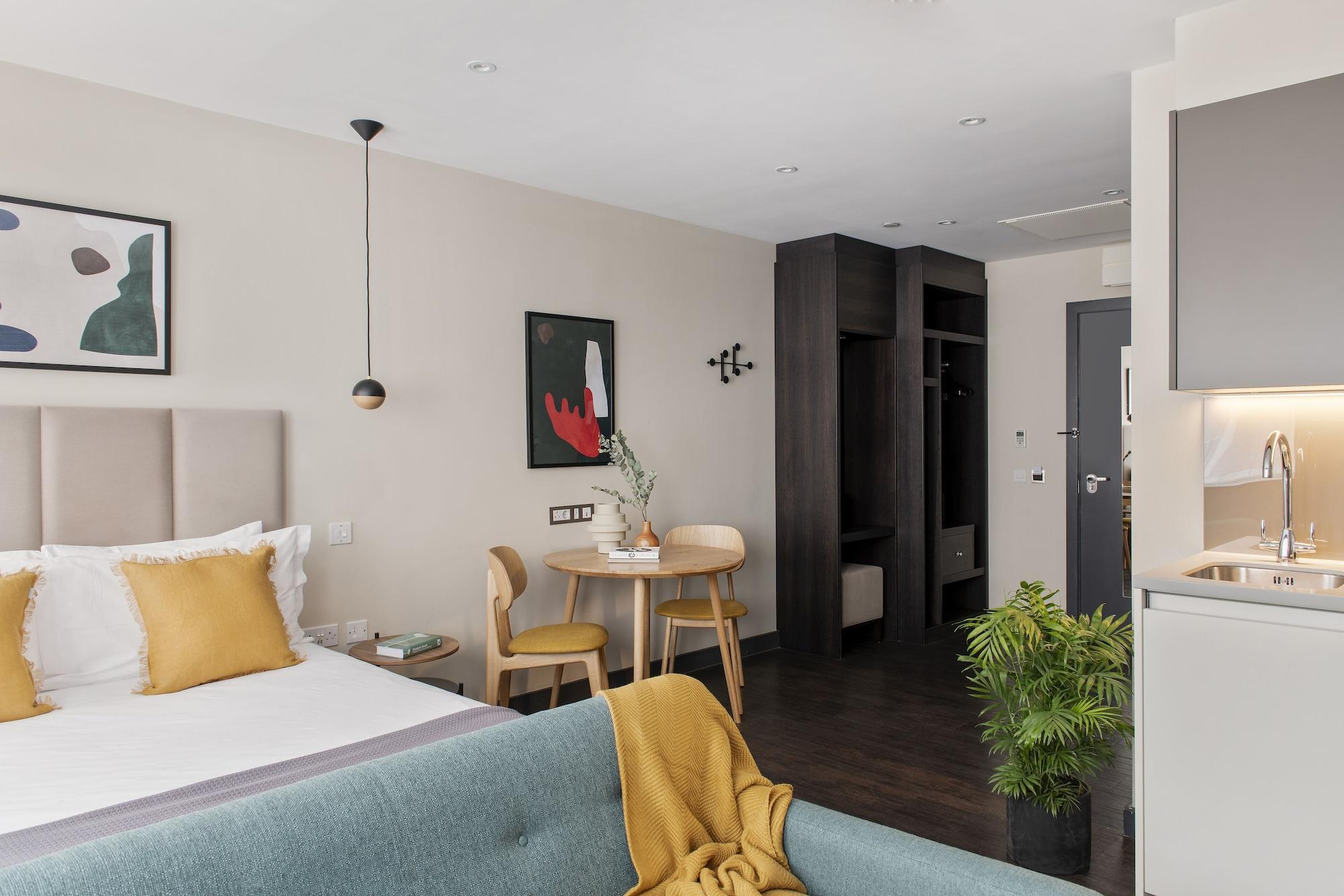 Cove Cannon Street Лондон Экстерьер фото